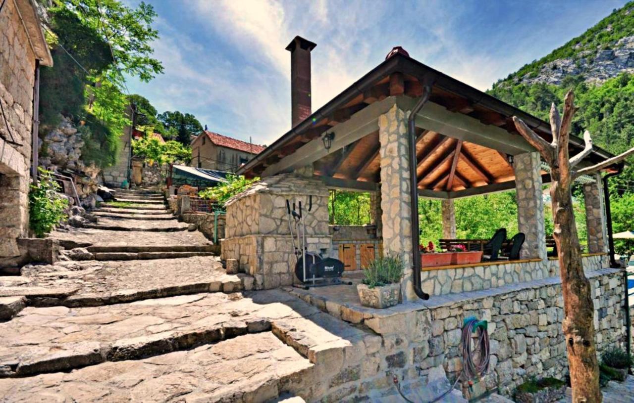 Holiday Home With A Private Pool Podspilje  Экстерьер фото