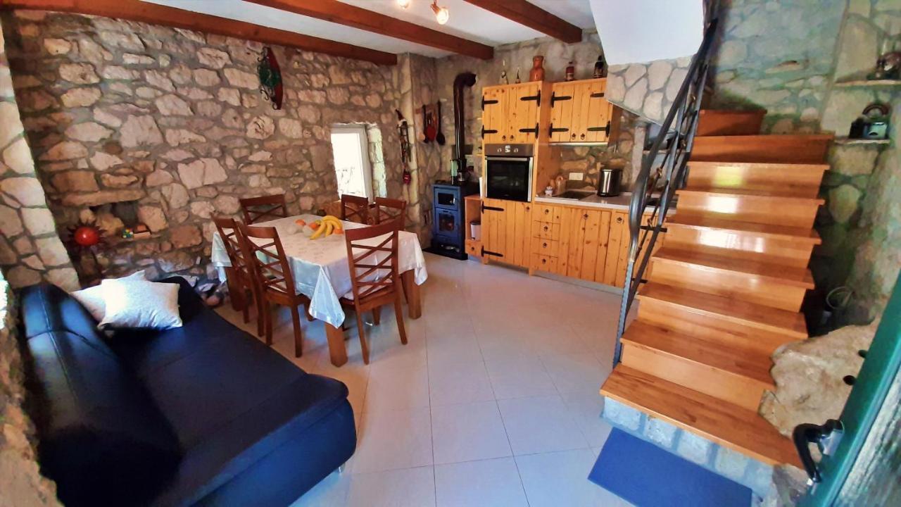 Holiday Home With A Private Pool Podspilje  Экстерьер фото