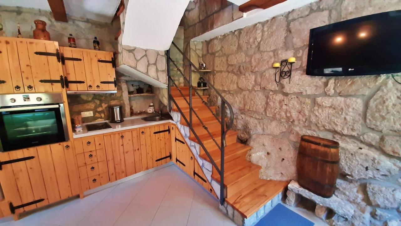 Holiday Home With A Private Pool Podspilje  Экстерьер фото