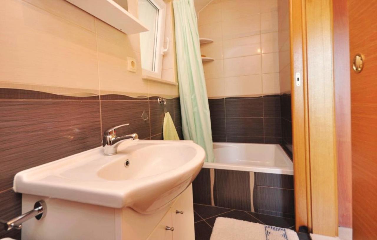 Holiday Home With A Private Pool Podspilje  Экстерьер фото